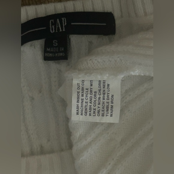 GAP Women’s White Cable Knit Crewneck Sweater Size Small - Picture 5 of 5